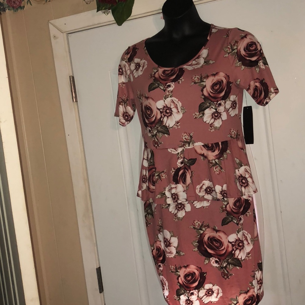 Pink flower bodycon dress